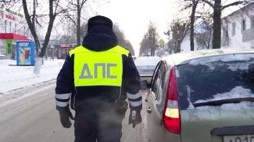 Заинских водителей поздравил Дед Мороз
