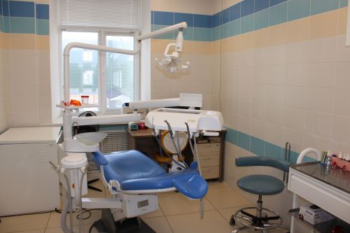 В Заинской ЦРБ старшеклассников познакомили с миром медицины