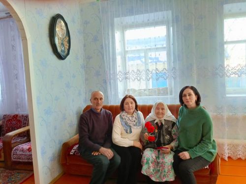 В Заинске труженикам тыла вручили памятные медали «80 лет Великой Победы»