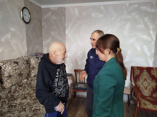 В Заинске труженикам тыла вручили памятные медали «80 лет Великой Победы»