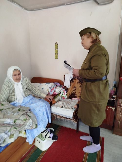 В Заинске труженикам тыла вручили памятные медали «80 лет Великой Победы»