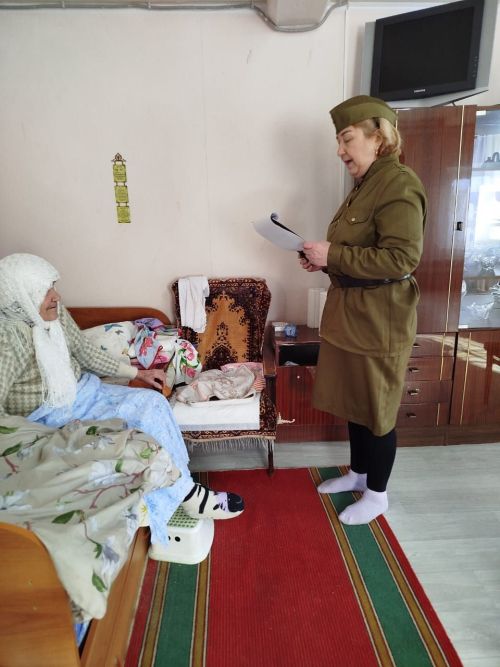 В Заинске труженикам тыла вручили памятные медали «80 лет Великой Победы»