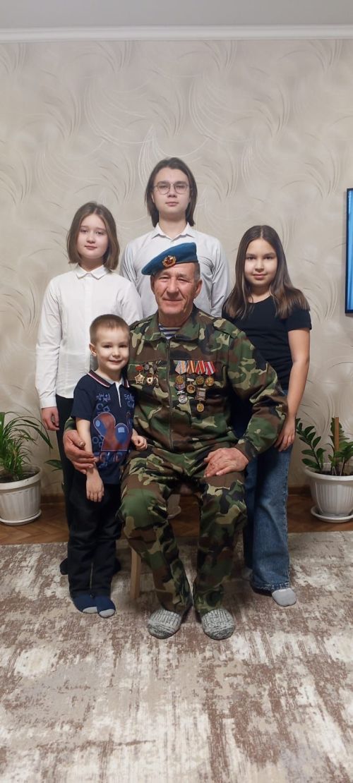 Әфган җирендәге бәрелешләргә беренчеләрдән кергән ул