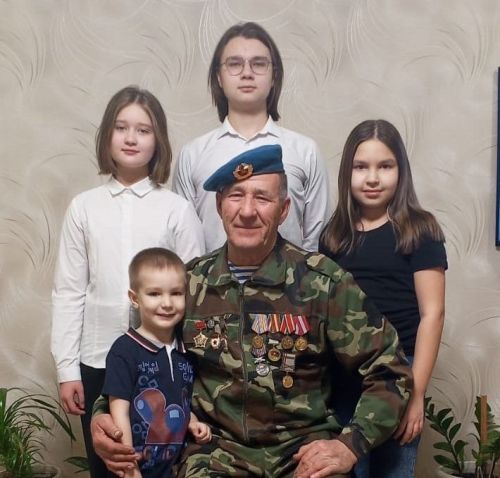 Әфган җирендәге бәрелешләргә беренчеләрдән кергән ул