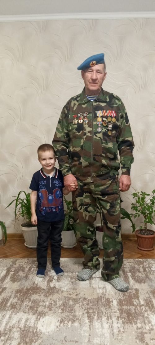 Әфган җирендәге бәрелешләргә беренчеләрдән кергән ул