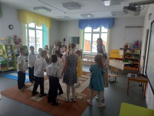 Зәйдән өч педагог-тәрбияче төбәк һөнәри бәйгесендә катнашты