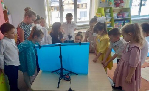 Зәйдән өч педагог-тәрбияче төбәк һөнәри бәйгесендә катнашты