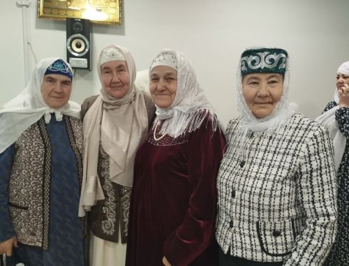 В старозаинской мечети «Билал» прошел праздник татарского платка