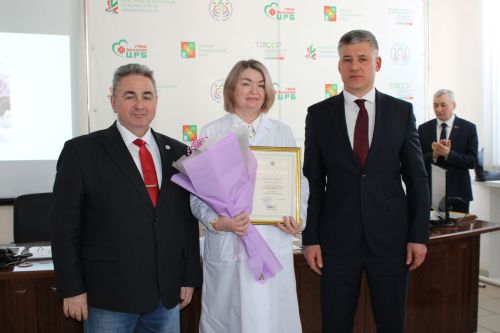 Зәйдә нәтиҗәле хезмәтләре өчен сәламәтлек саклау өлкәсендә тырыш эшләүчеләр хөрмәтләнде