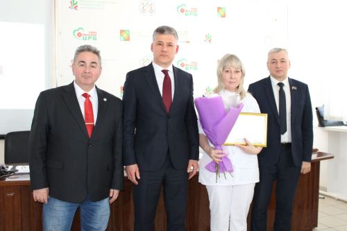 Зәйдә нәтиҗәле хезмәтләре өчен сәламәтлек саклау өлкәсендә тырыш эшләүчеләр хөрмәтләнде