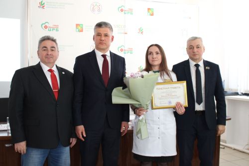 Зәйдә нәтиҗәле хезмәтләре өчен сәламәтлек саклау өлкәсендә тырыш эшләүчеләр хөрмәтләнде