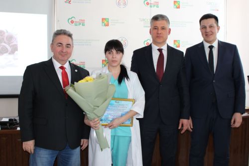 Зәйдә нәтиҗәле хезмәтләре өчен сәламәтлек саклау өлкәсендә тырыш эшләүчеләр хөрмәтләнде