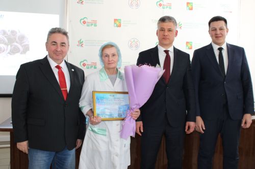 Зәйдә нәтиҗәле хезмәтләре өчен сәламәтлек саклау өлкәсендә тырыш эшләүчеләр хөрмәтләнде