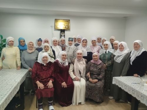 В старозаинской мечети «Билал» прошел праздник татарского платка