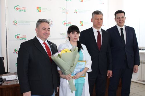 В Заинске наградили медицинских работников за добросовестный труд