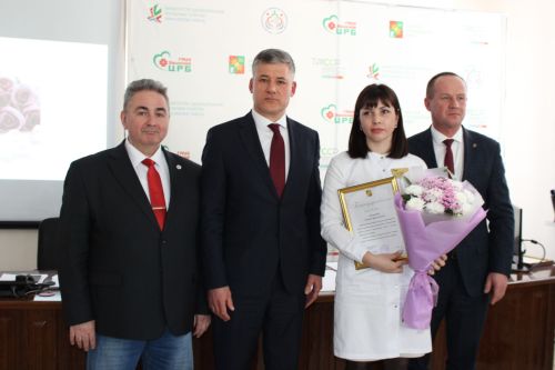 Зәйдә нәтиҗәле хезмәтләре өчен сәламәтлек саклау өлкәсендә тырыш эшләүчеләр хөрмәтләнде
