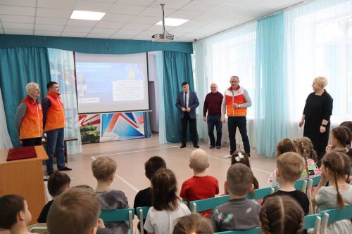 Һөнәр сайлау өчен өч яклы килешү