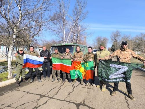 Глава района сопроводил 59-й гуманитарный конвой на линию фронта