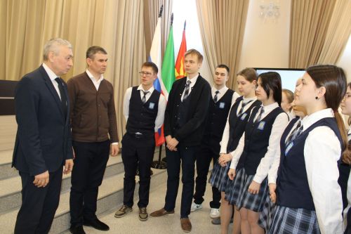 Зәйдә парламент дәресләрендә — патриотизм темасы