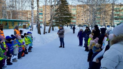 «Родительский патруль» в детском саду «Алтынчеч»: безопасность детей на дорогах в приоритете