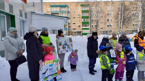 «Родительский патруль» в детском саду «Алтынчеч»: безопасность детей на дорогах в приоритете