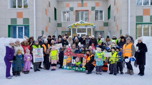 «Родительский патруль» в детском саду «Алтынчеч»: безопасность детей на дорогах в приоритете