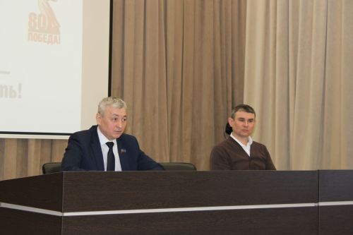 Зәйдә парламент дәресләрендә — патриотизм темасы