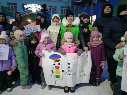 «Родительский патруль» Заинска поздравил водителей с 23 февраля и напомнил о безопасности на дорогах