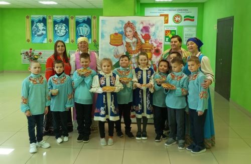 Мирный бистәсендә Май чабу уеннары үткәрделәр