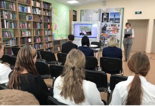 Правовой час «С законом на Вы» для школьников Заинска: встреча с судьями