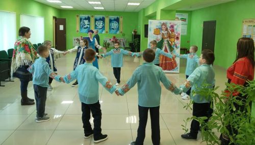 Мирный бистәсендә Май чабу уеннары үткәрделәр