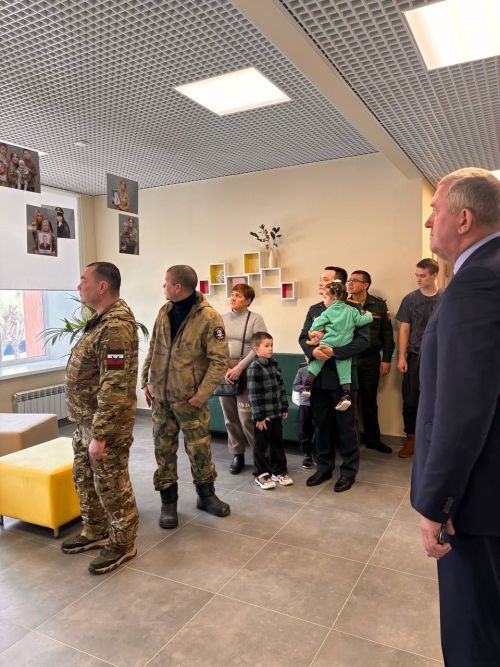 В Заинске наградили жителей за помощь военнослужащим