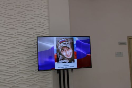 Махсус хәрби операциядә һәлак булган Зәй егетләренең гаиләләренә Батырлык орденнары тапшырылды