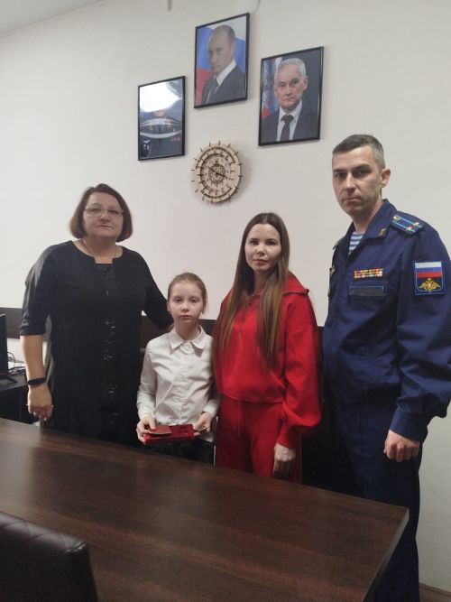 Медаль «За храбрость» второй степени посмертно вручена герою СВО из Заинска Владимиру Апполонову