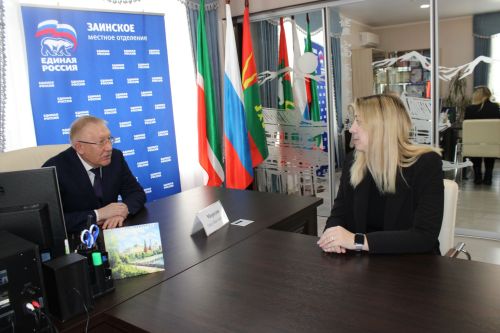 Депутат Госдумы РФ Олег Морозов провел в Заинске прием граждан по личным вопросам