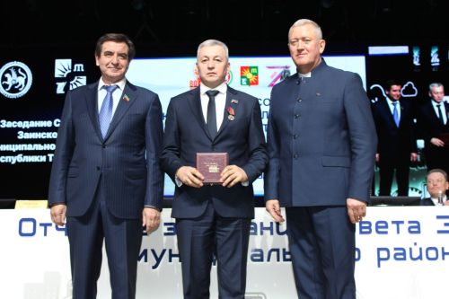 Юрий Камалтынов: «Зәй районында төрле дәрәҗә программалар нәтиҗәле кулланыла»
