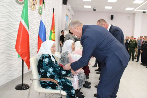 Юрий Камалтынов: «Зәй районында төрле дәрәҗә программалар нәтиҗәле кулланыла»