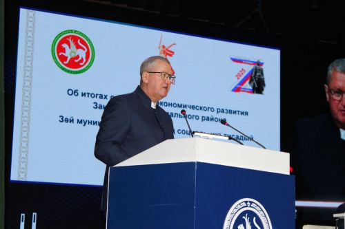 Юрий Камалтынов: «Зәй районында төрле дәрәҗә программалар нәтиҗәле кулланыла»