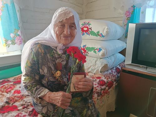 Аксарның тыл ветераннарына «Бөек Җиңүгә — 80 ел» медальләрен тапшырдылар