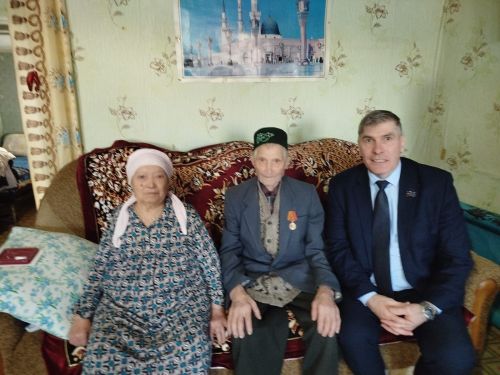 Зәй шәһәрендә тыл ветераннарына Бөек Җиңүнең юбилей медальләре тапшырыла
