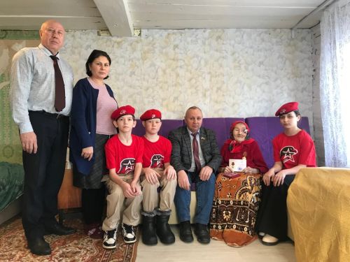 Сарсаз-Багражның тыл ветераннарына юбилей медальләре тапшырылды