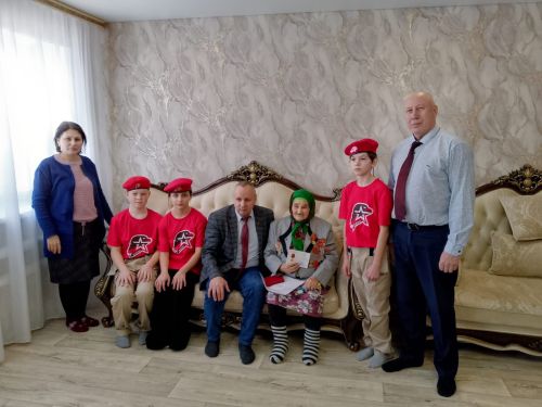 Сарсаз-Багражның тыл ветераннарына юбилей медальләре тапшырылды