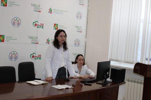 Студенты медицинского университета поделились опытом с заинскими школьниками