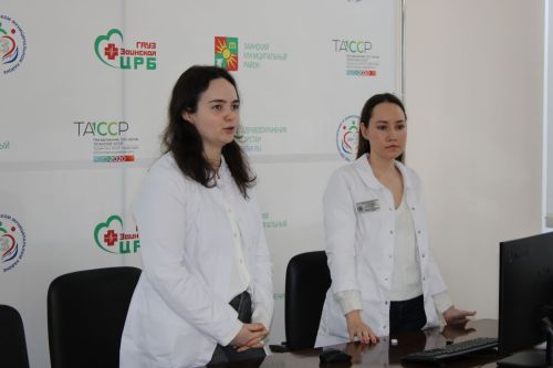 Студенты медицинского университета поделились опытом с заинскими школьниками
