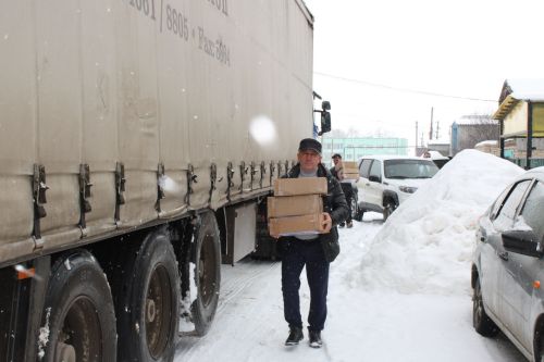 Зәйдән Малафеевлар гаиләсе махсус хәрби операциядәге улларына икенче «УАЗ» машинасын җибәрде