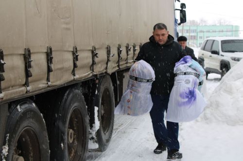 Зәйдән Малафеевлар гаиләсе махсус хәрби операциядәге улларына икенче «УАЗ» машинасын җибәрде