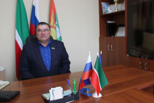 Җирлек җитәкчесе – зур гаилә башлыгы ул