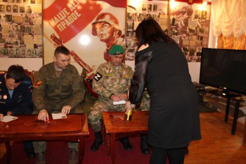 Махсус хәрби операциядә катнашучы Зәй егетләре киләчәк буынга хат язды