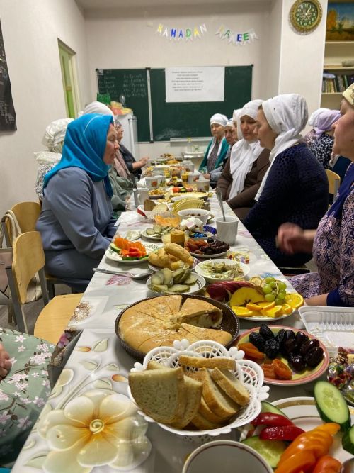 Зәйдә үзәк мәчеттә хатын-кыз мөселманнар өчен ифтар үтте