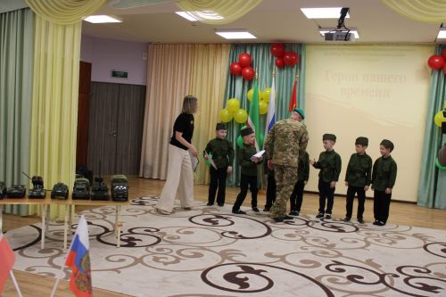 Зәйдә махсус хәрби операция ветераны балалар белән очрашты